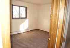 Arnold's Park Apartments - Photo 1 of 1