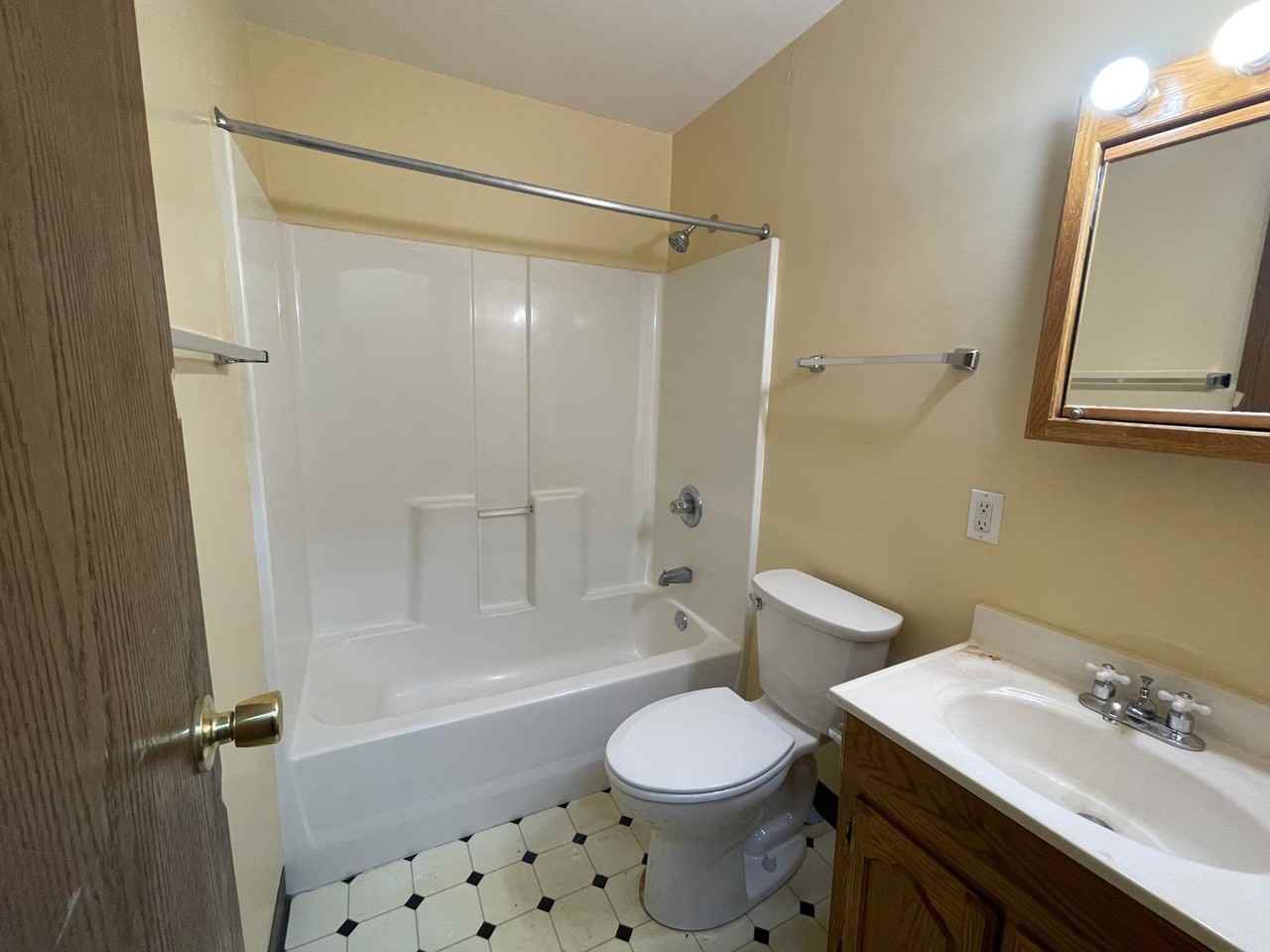 Park North Apartments - Photo 5 of 33