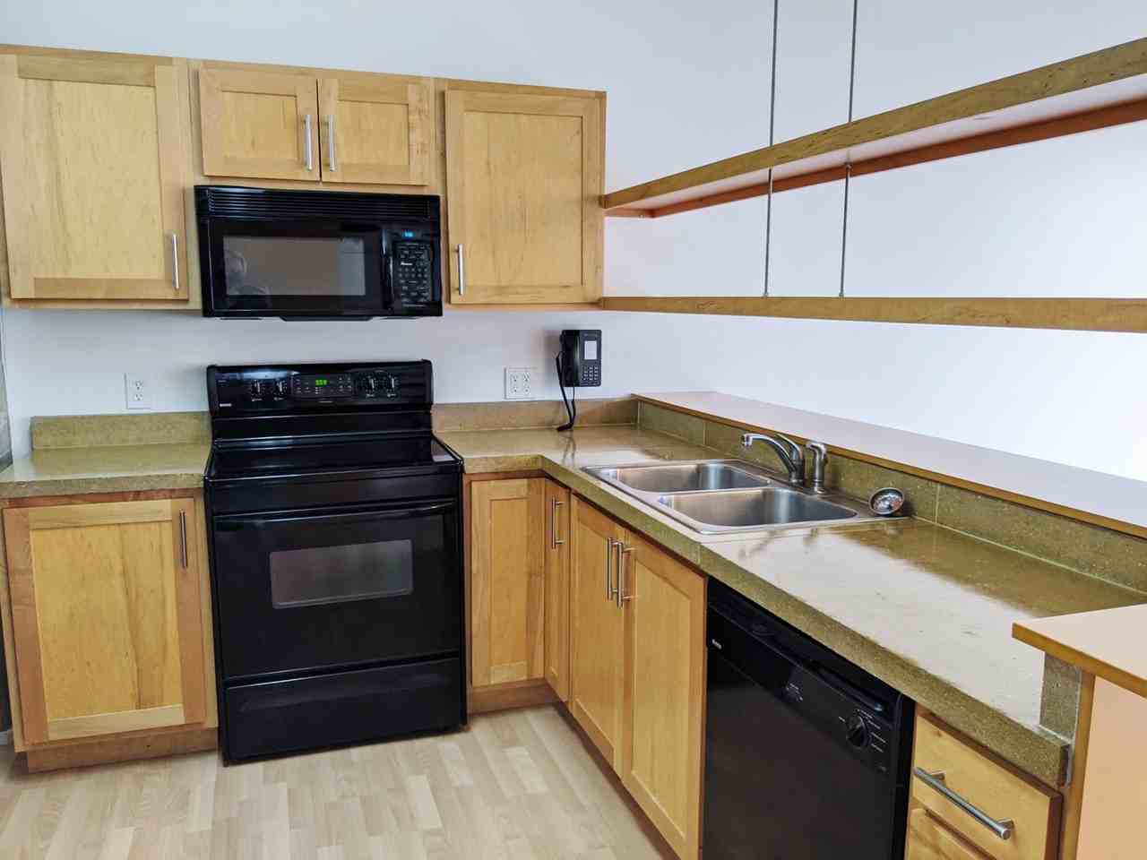 212 N Morton St - Photo 4 of 50