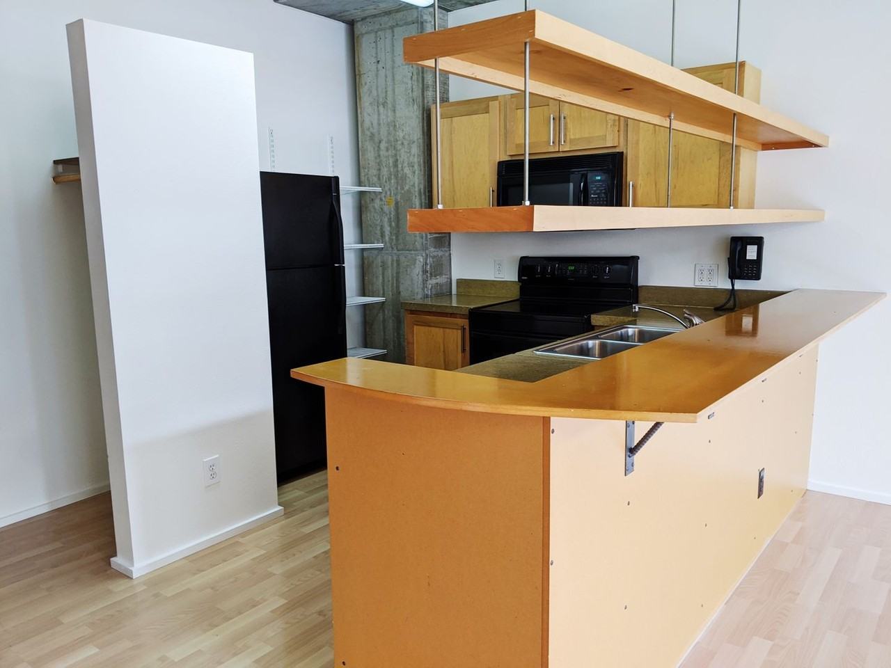 212 N Morton St - Photo 5 of 50