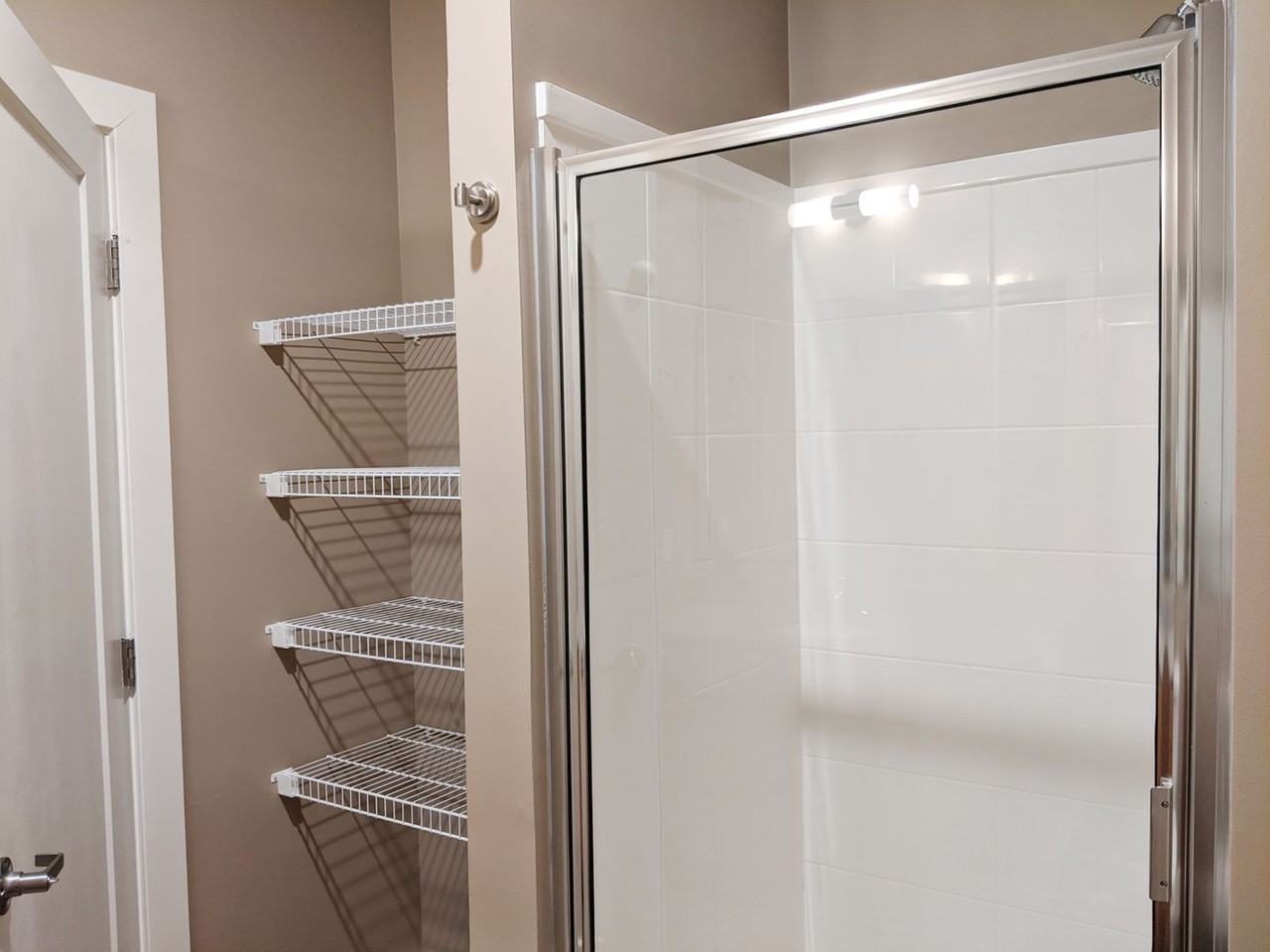 MOONBURN ON MORTON - Photo 5 of 50