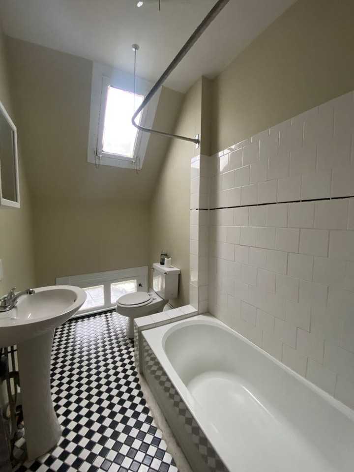 271Broadway - Photo 7 of 12