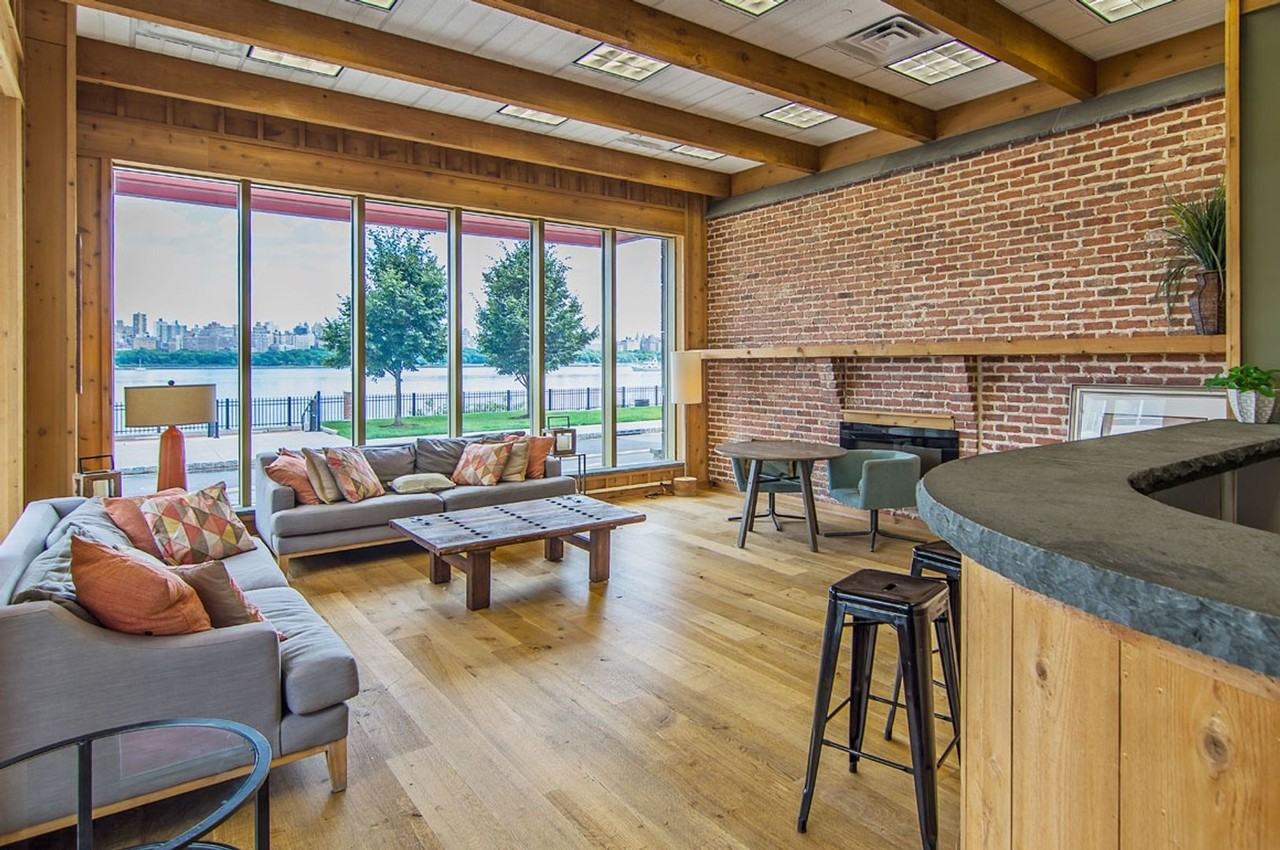 The Oyster Luxury Apartments. - Photo 2 of 35