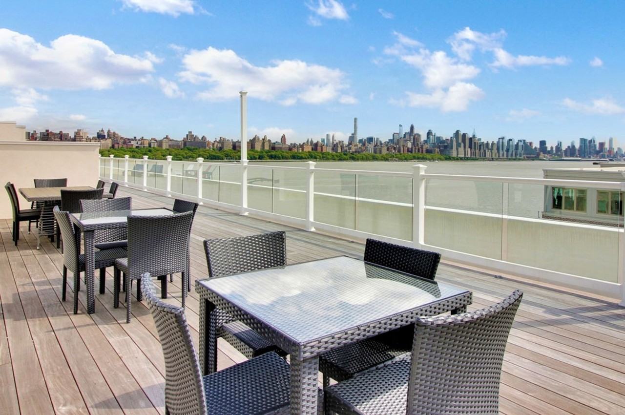 The Oyster Luxury Apartments. - Photo 7 of 35