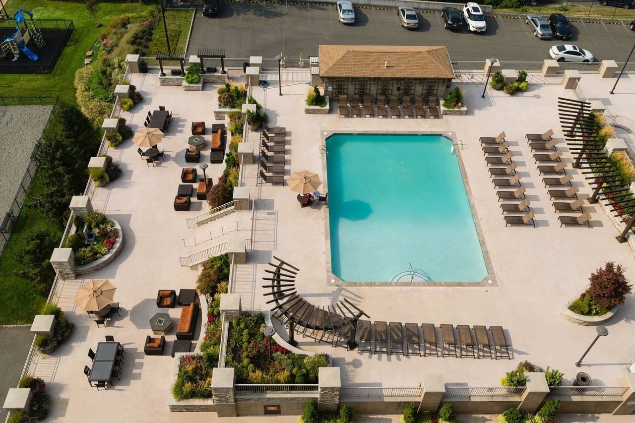 Half-Moon Harbour - Photo 3 of 23