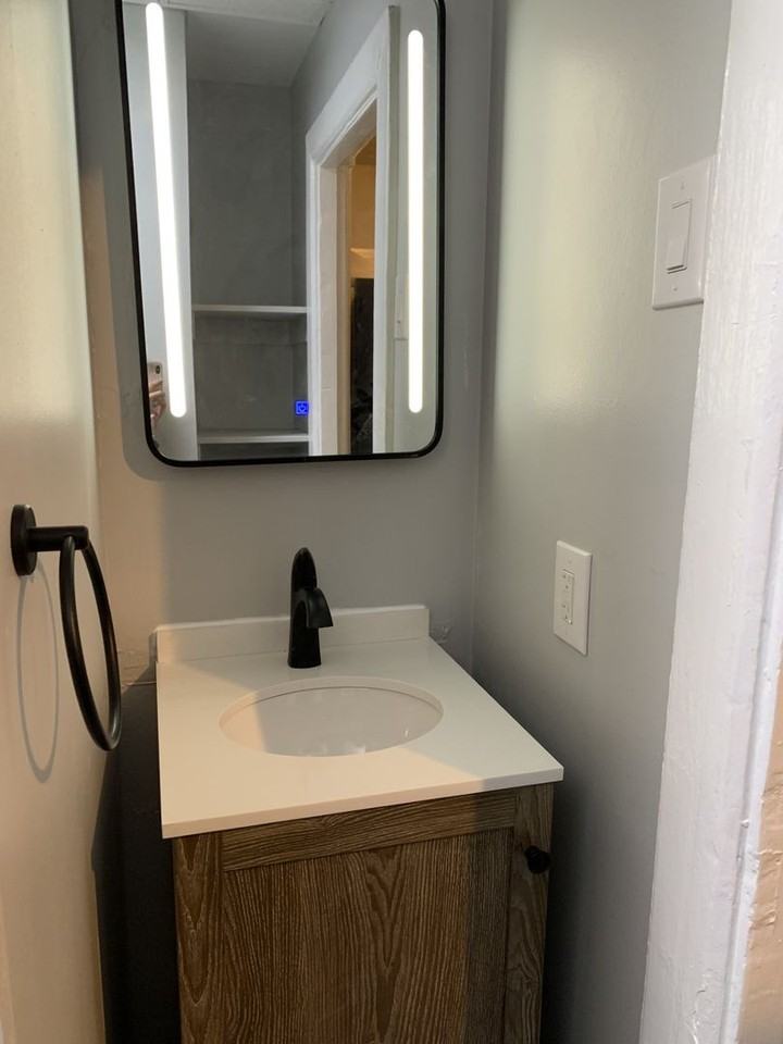 Rathbun St 125 - Photo 4 of 6