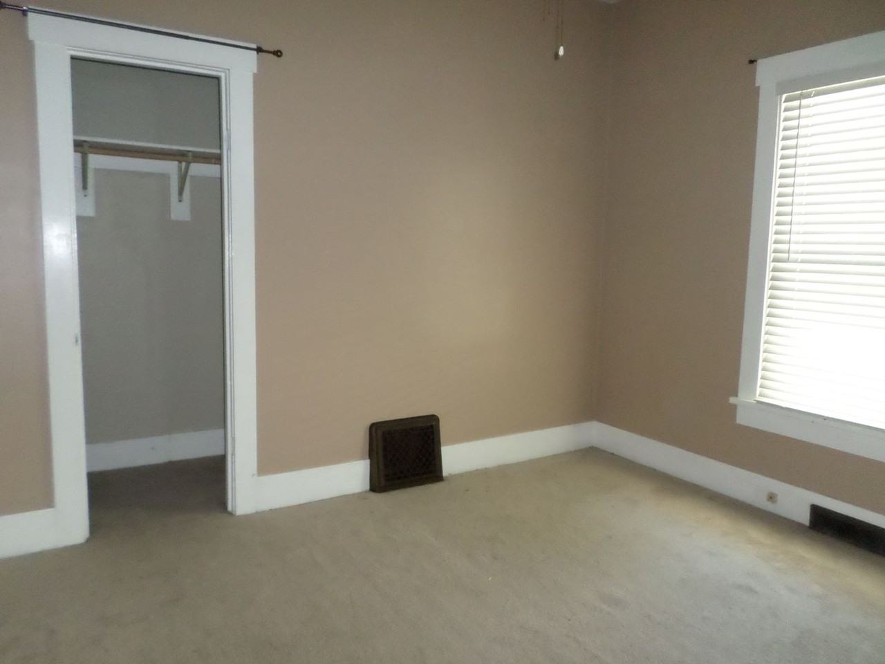 Fremont 1014 - Photo 3 of 13