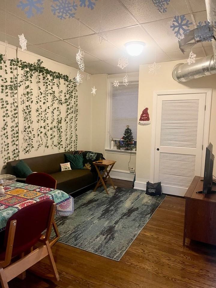 Student Housing - Photo 6 of 23
