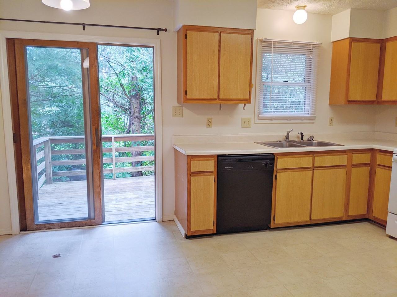 WESTPLEX - AVAILABLE AUGUST - Photo 3 of 13