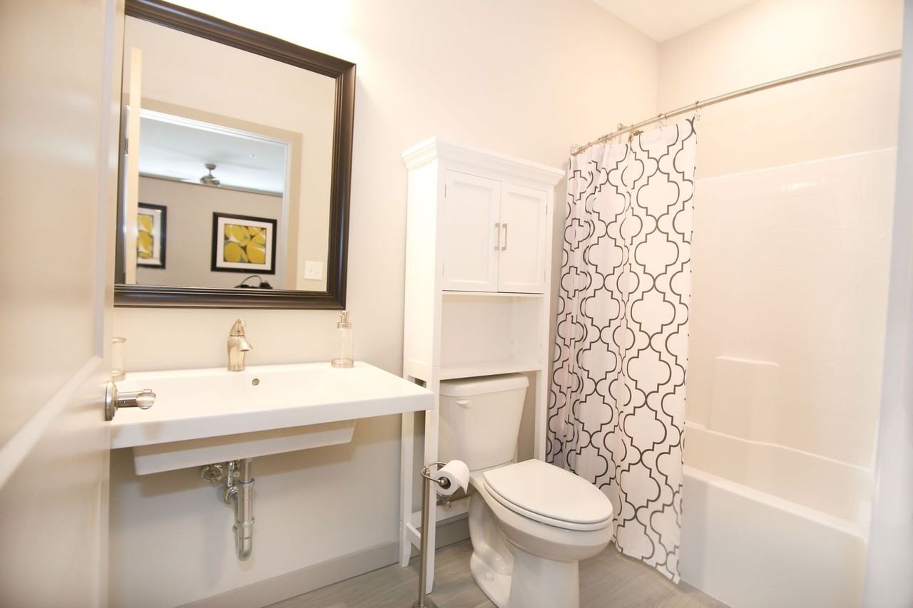 903 The Flats at 345 - Photo 7 of 50