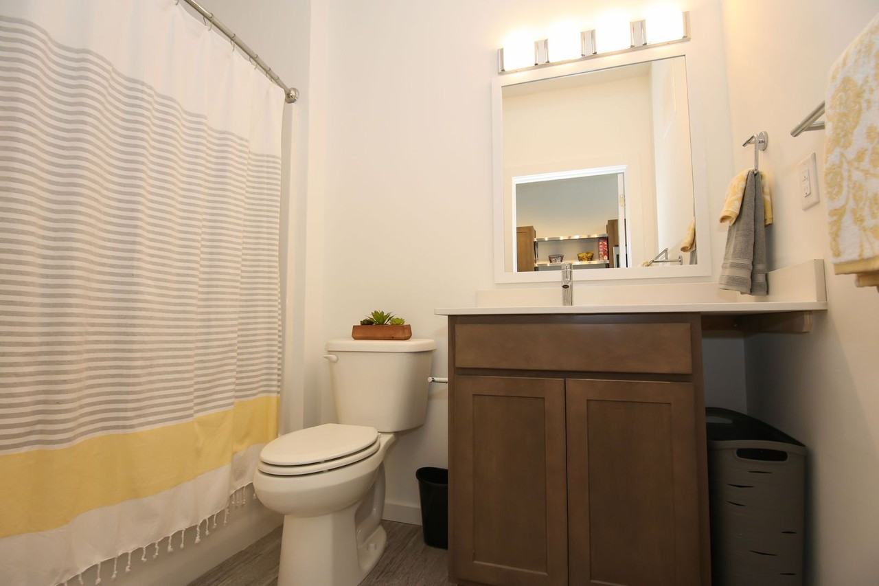 Studios180 - Photo 4 of 5