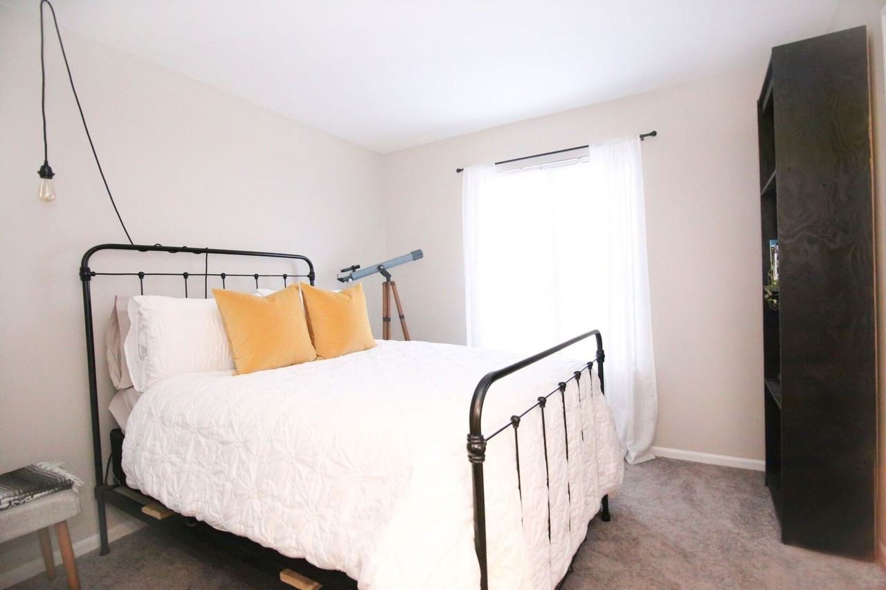 700 LSA - Photo 3 of 28