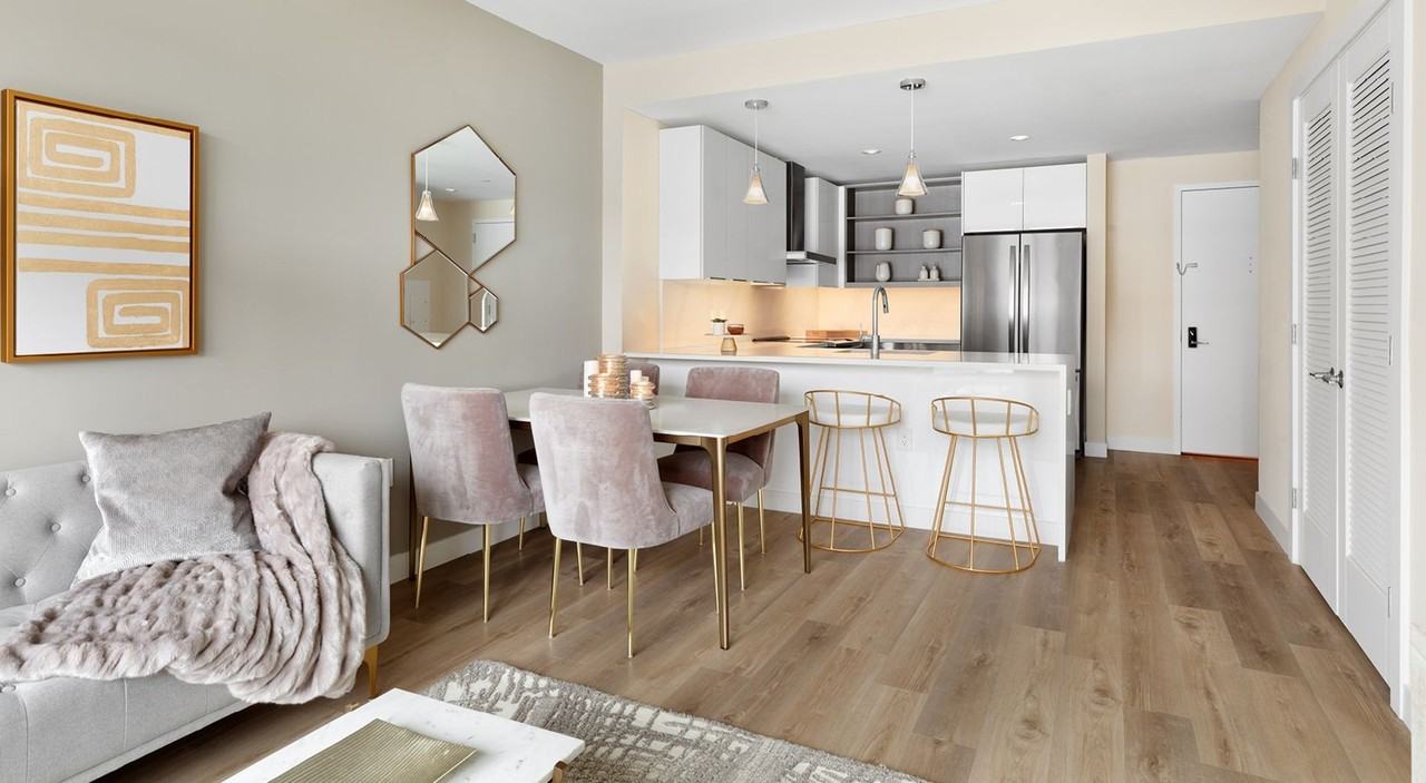 Hamilton Cove - Photo 4 of 50