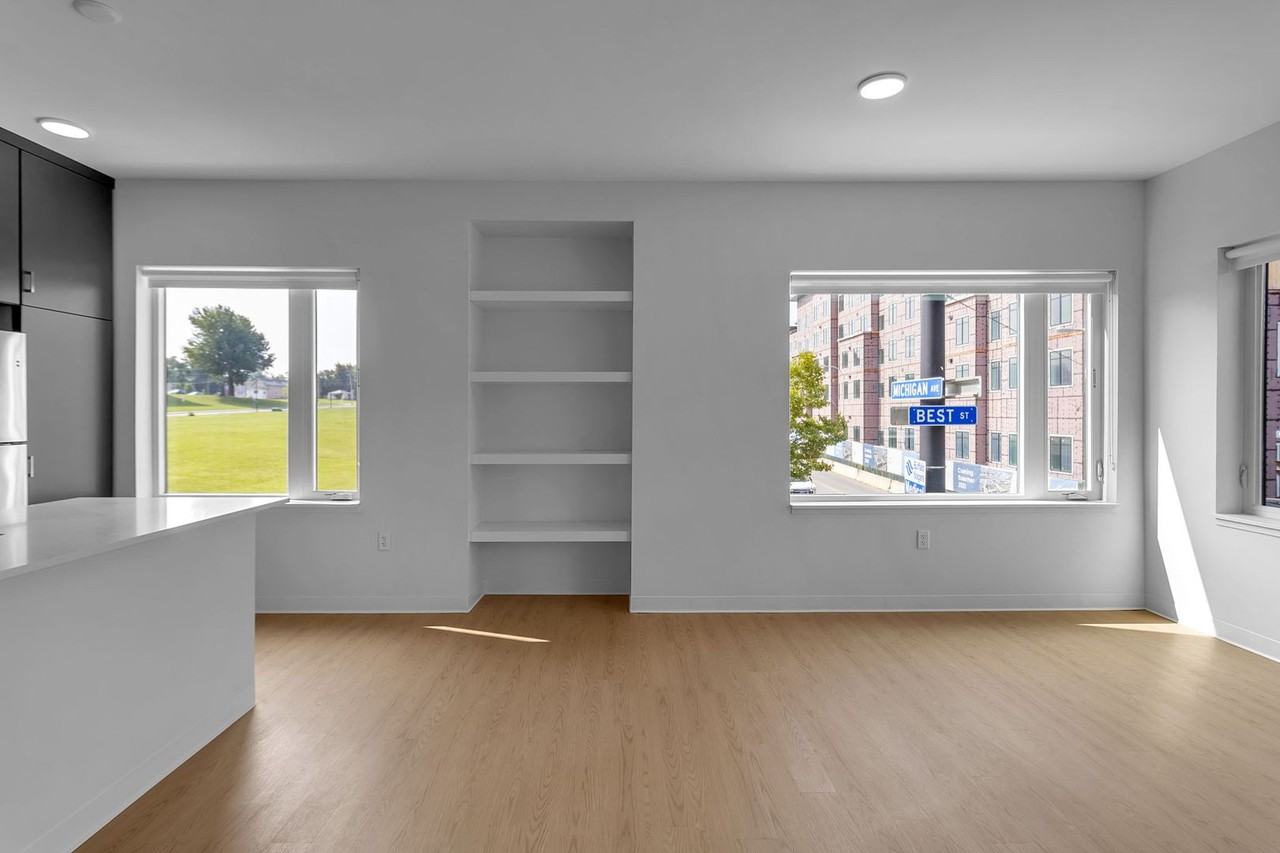 Brand New Luxury Apartment Complex in proximity to Buffalo General