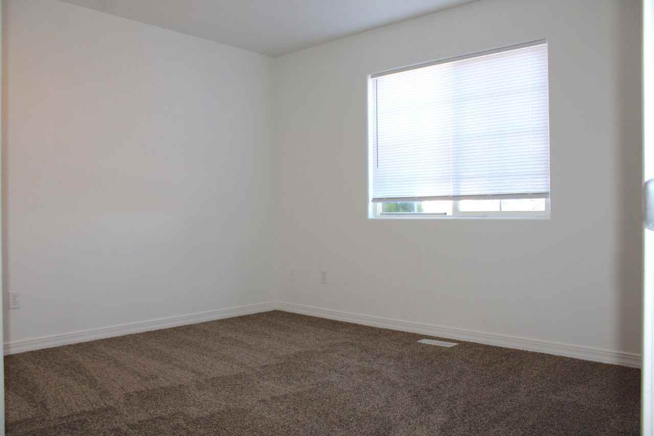 197-199 Stardust Drive - Photo 2 of 16