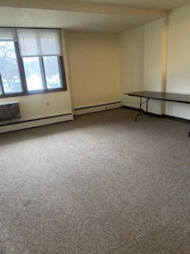 Valley View Apartments - Photo 3 of 10
