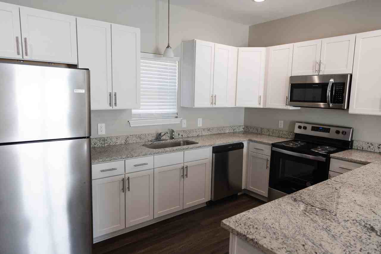 North Pecan Townhomes - Photo 5 of 24