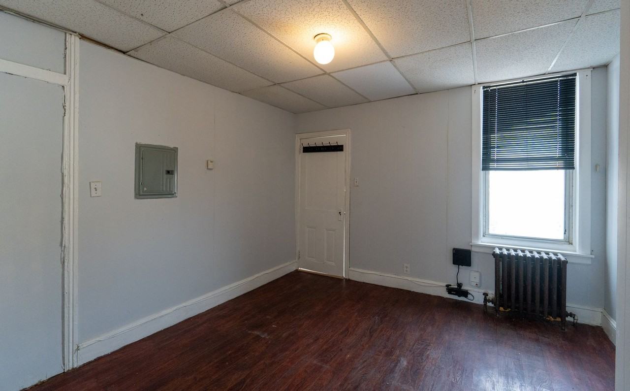 1532 S 6th St - Photo 3 of 14