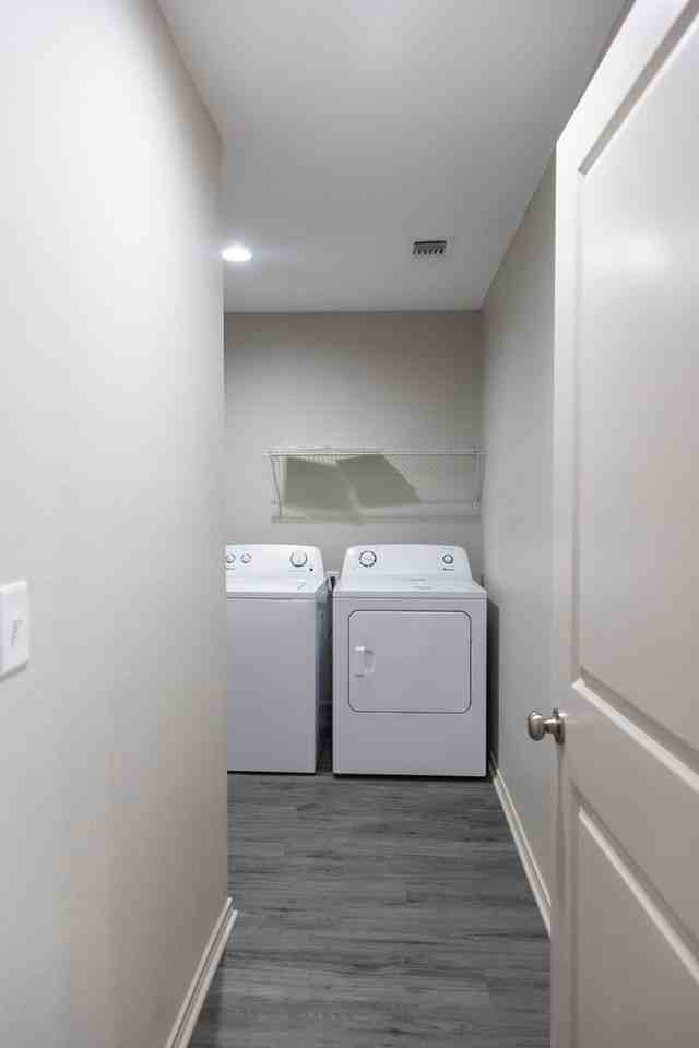 60 Clark Street Duplexes - Photo 5 of 14