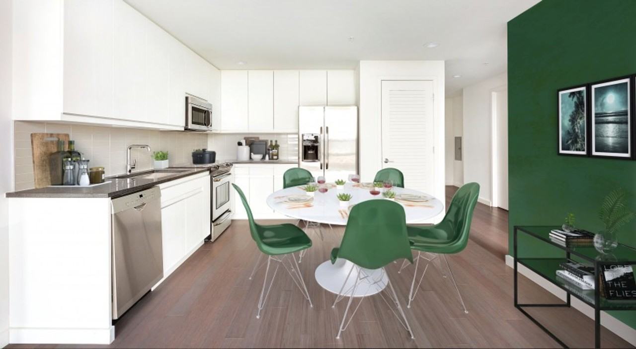 The Vine - Photo 5 of 50