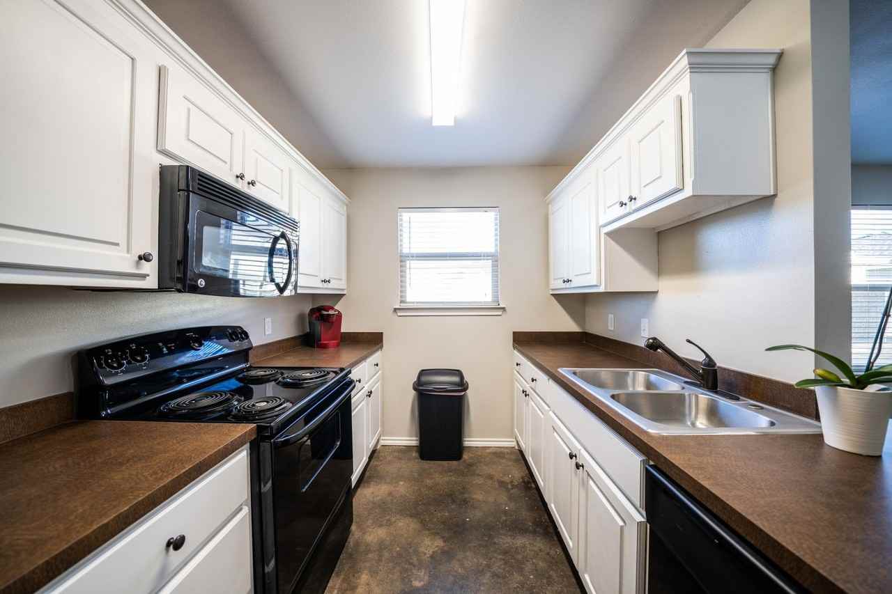 Southview Village - Photo 3 of 41