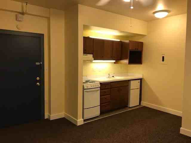 Washington Plaza Apartments - Photo 5 of 27