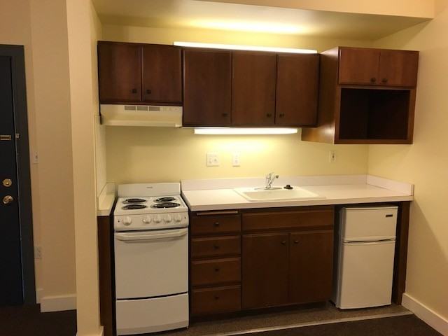 Washington Plaza Apartments - Photo 3 of 27