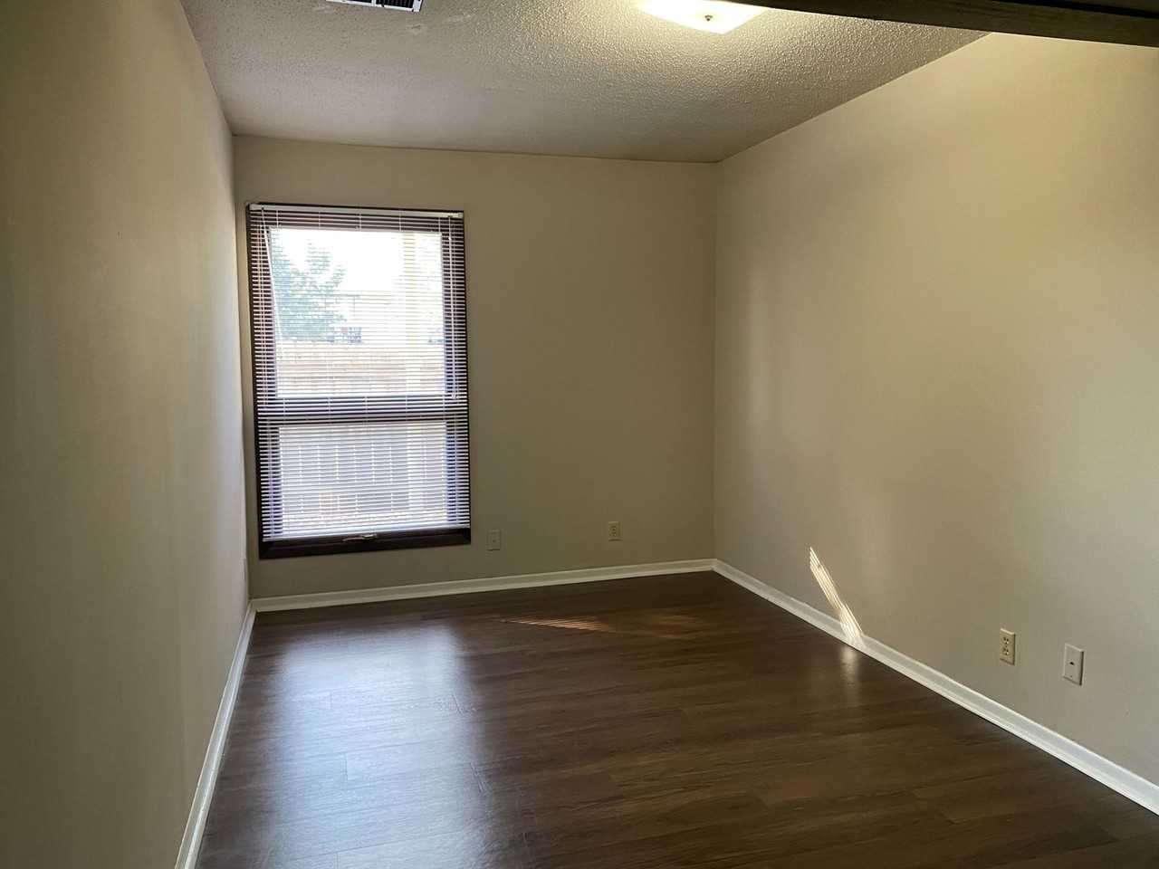 Quail Creek Apts. - Photo 5 of 50