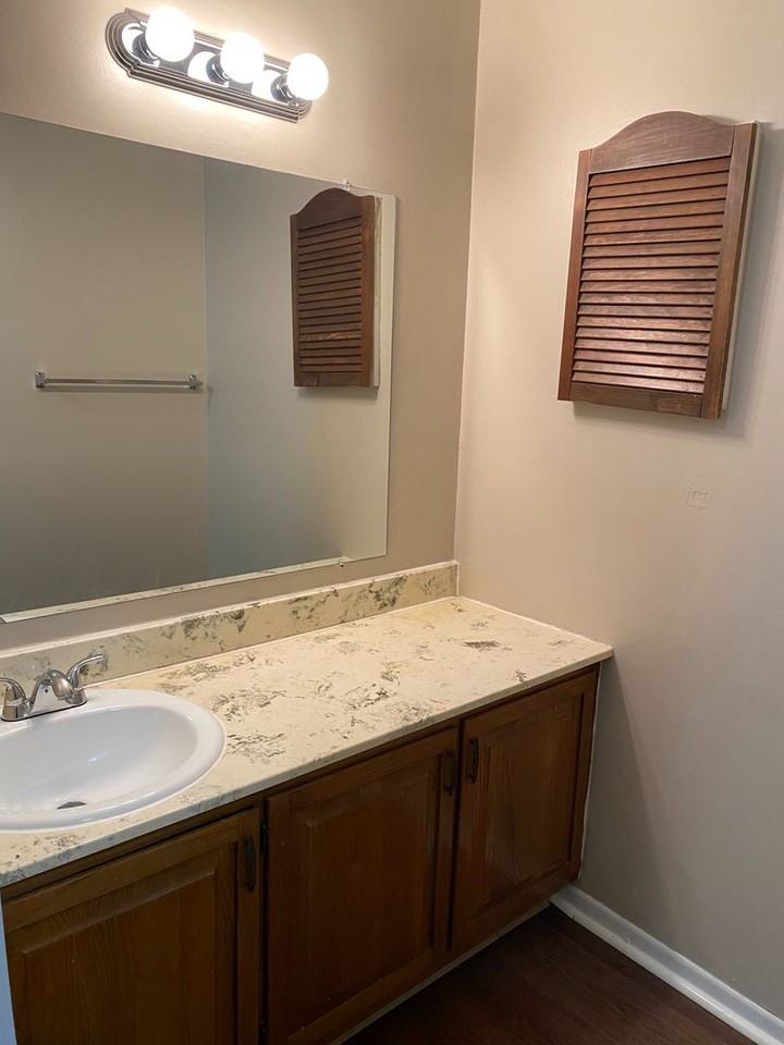 Quail Creek Apts. - Photo 7 of 50