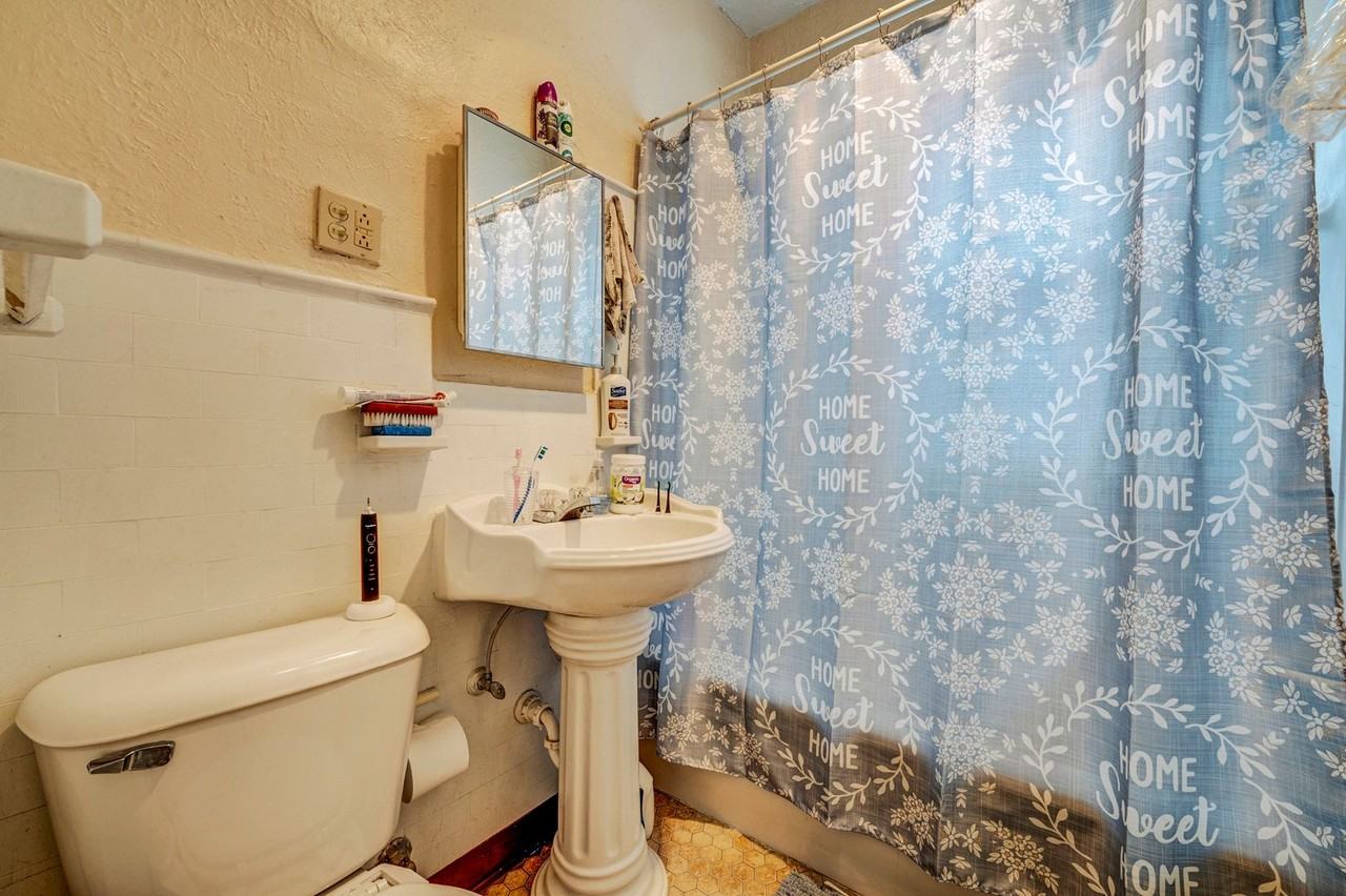 2450 Overlook Road - Photo 6 of 40