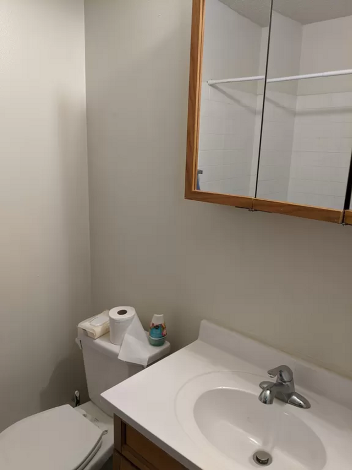 Old Gold - Photo 3 of 23