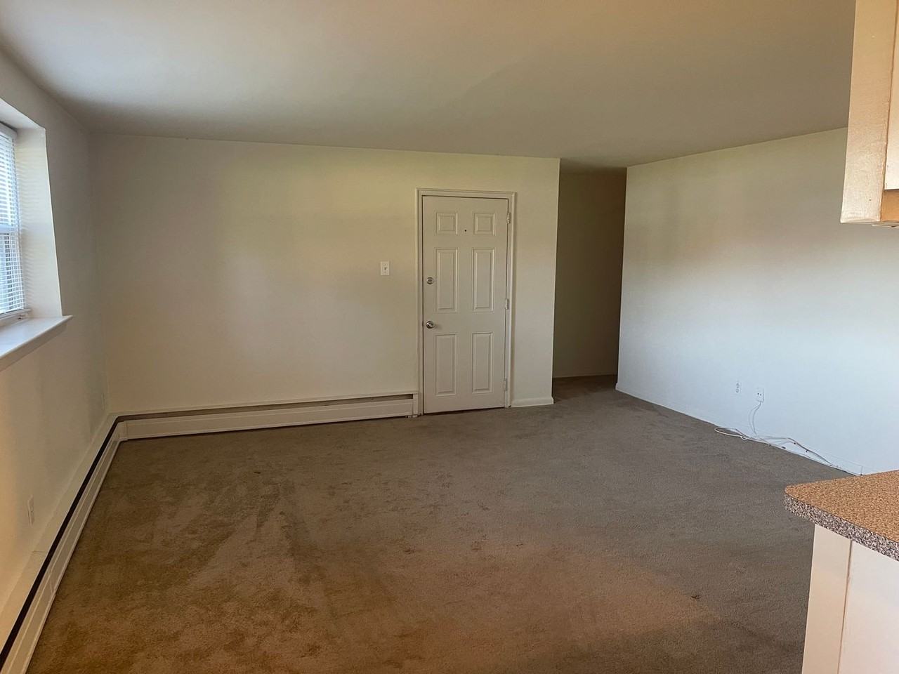 Springwood Garden Apartments - Photo 3 of 8