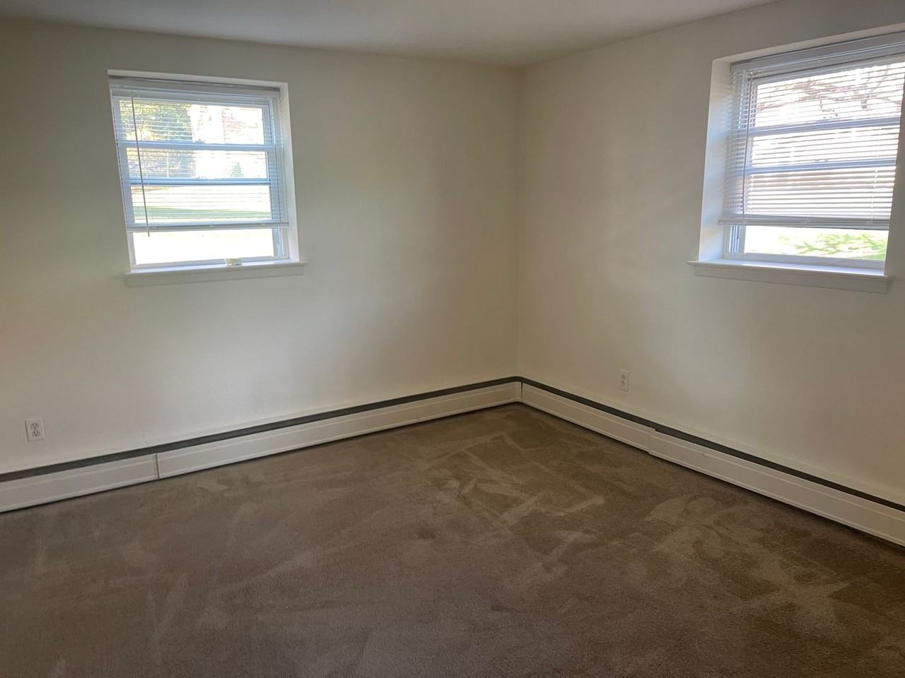 Springwood Garden Apartments - Photo 5 of 8