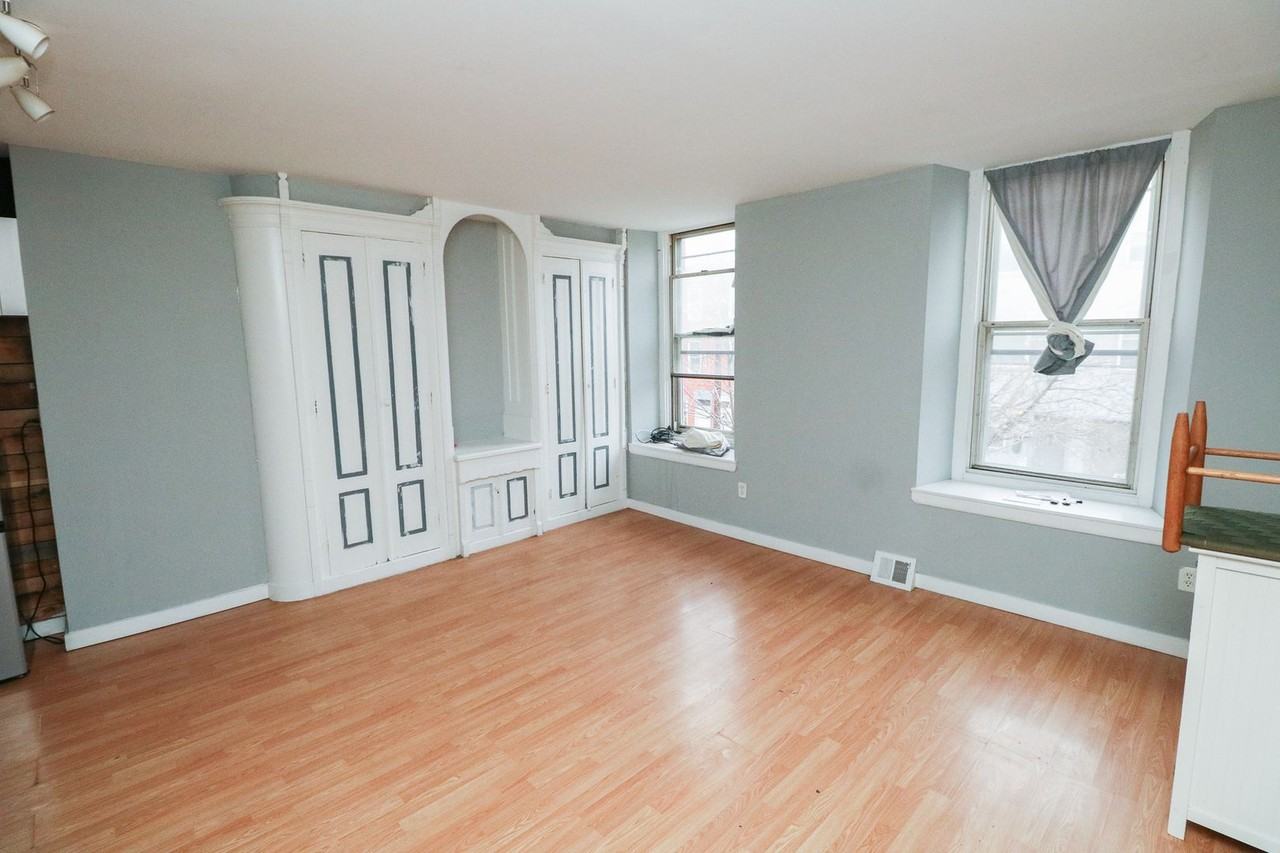 1839 W Master St. - Photo 2 of 10