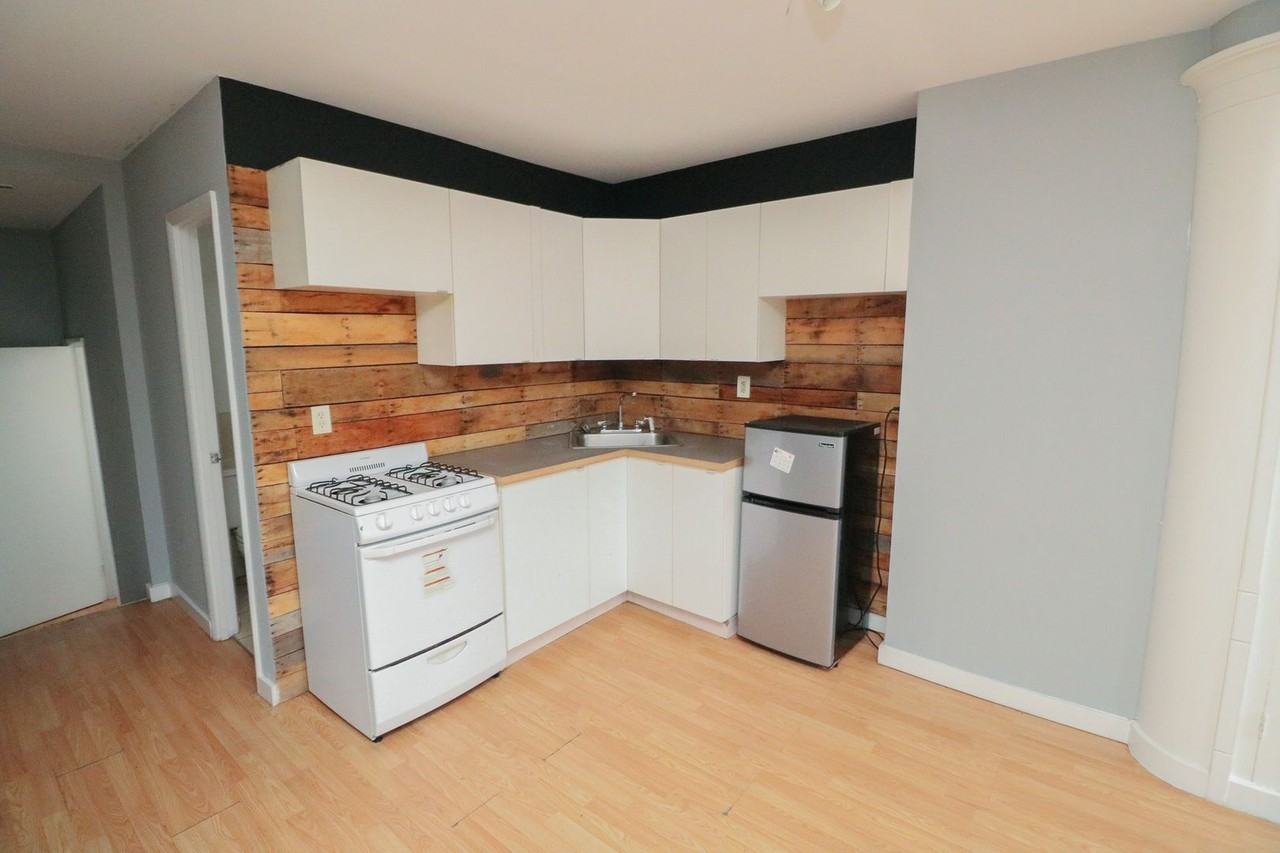 1839 W Master St. - Photo 3 of 10