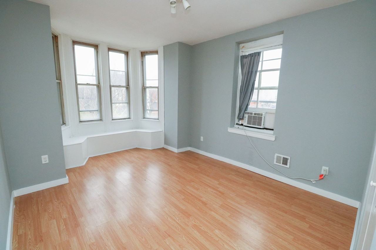 1839 W Master St. - Photo 6 of 10