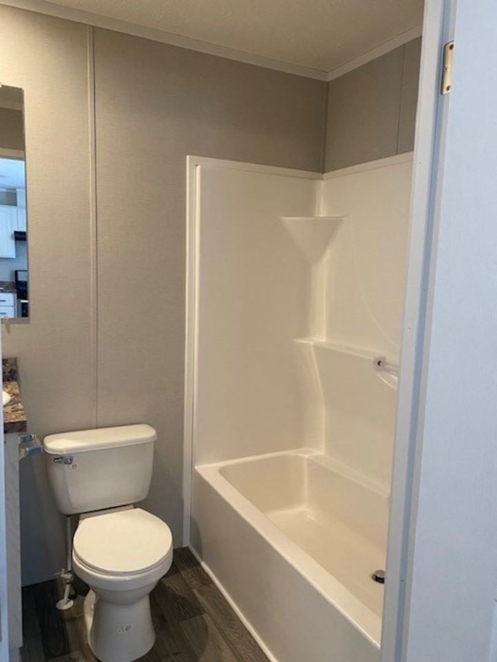 3011 Garfield Rd N - Photo 5 of 5