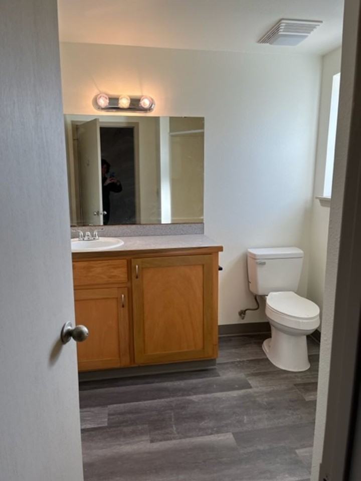 111 W Morgan St - Photo 6 of 7