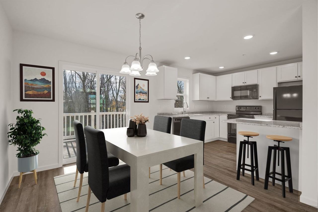 268 Sruthi Dr - Photo 4 of 13