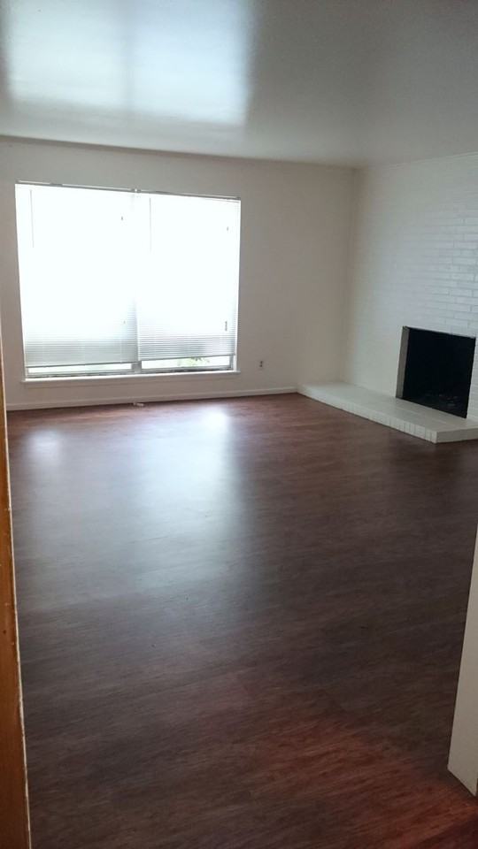 Hoff Garden Apartments - Photo 4 of 39