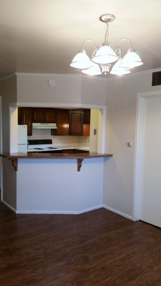 Hoff Garden Apartments - Photo 7 of 39