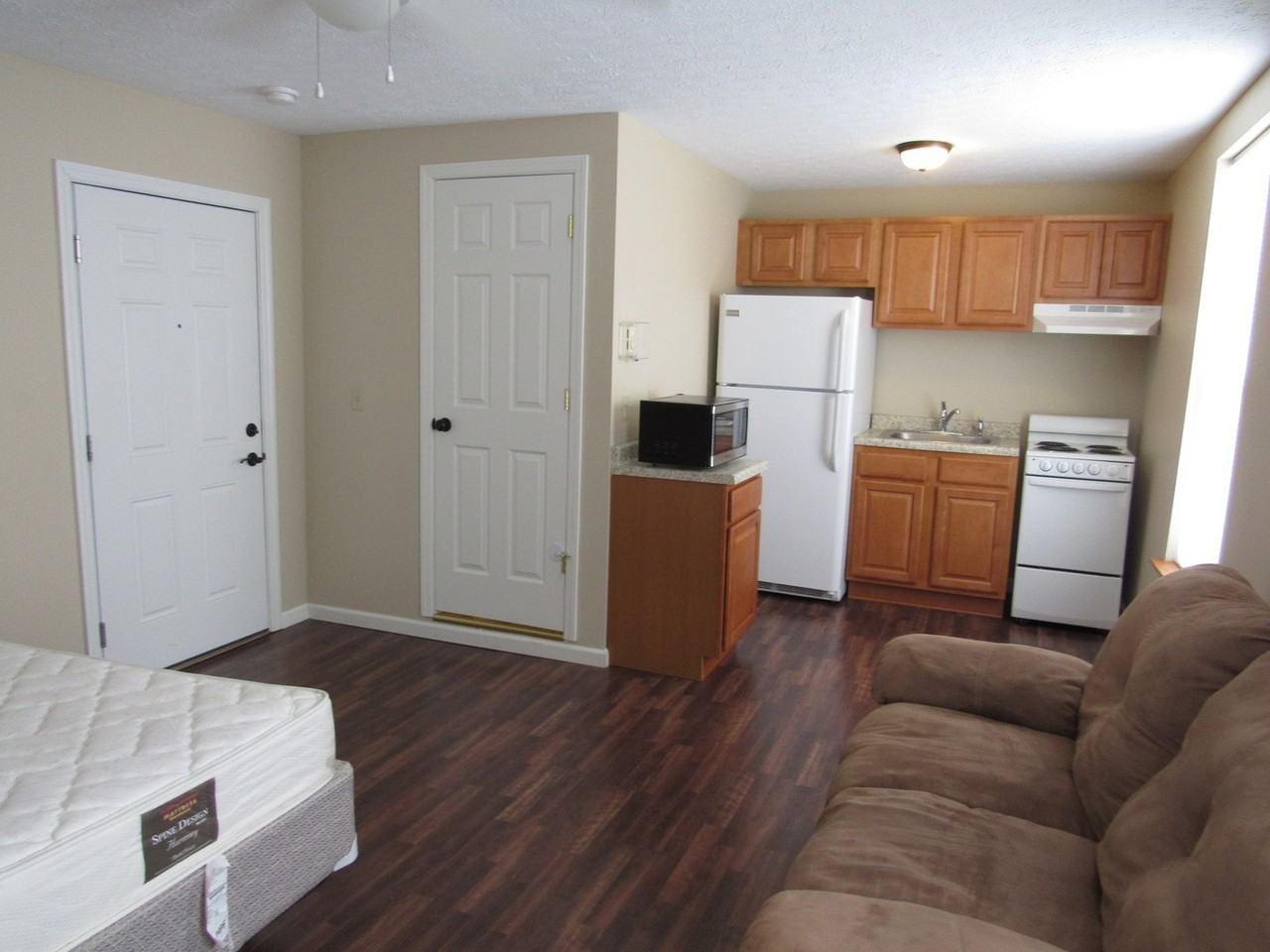 1100 Philadelphia St - Photo 2 of 14