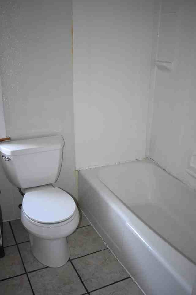 35 S Carpenter Ave - Photo 6 of 10