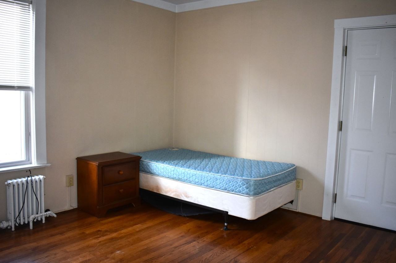 35 S Carpenter Ave - Photo 7 of 10