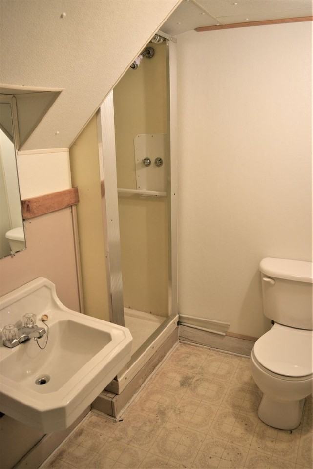 777 apt 1-6 Wayne Ave. - Photo 5 of 7