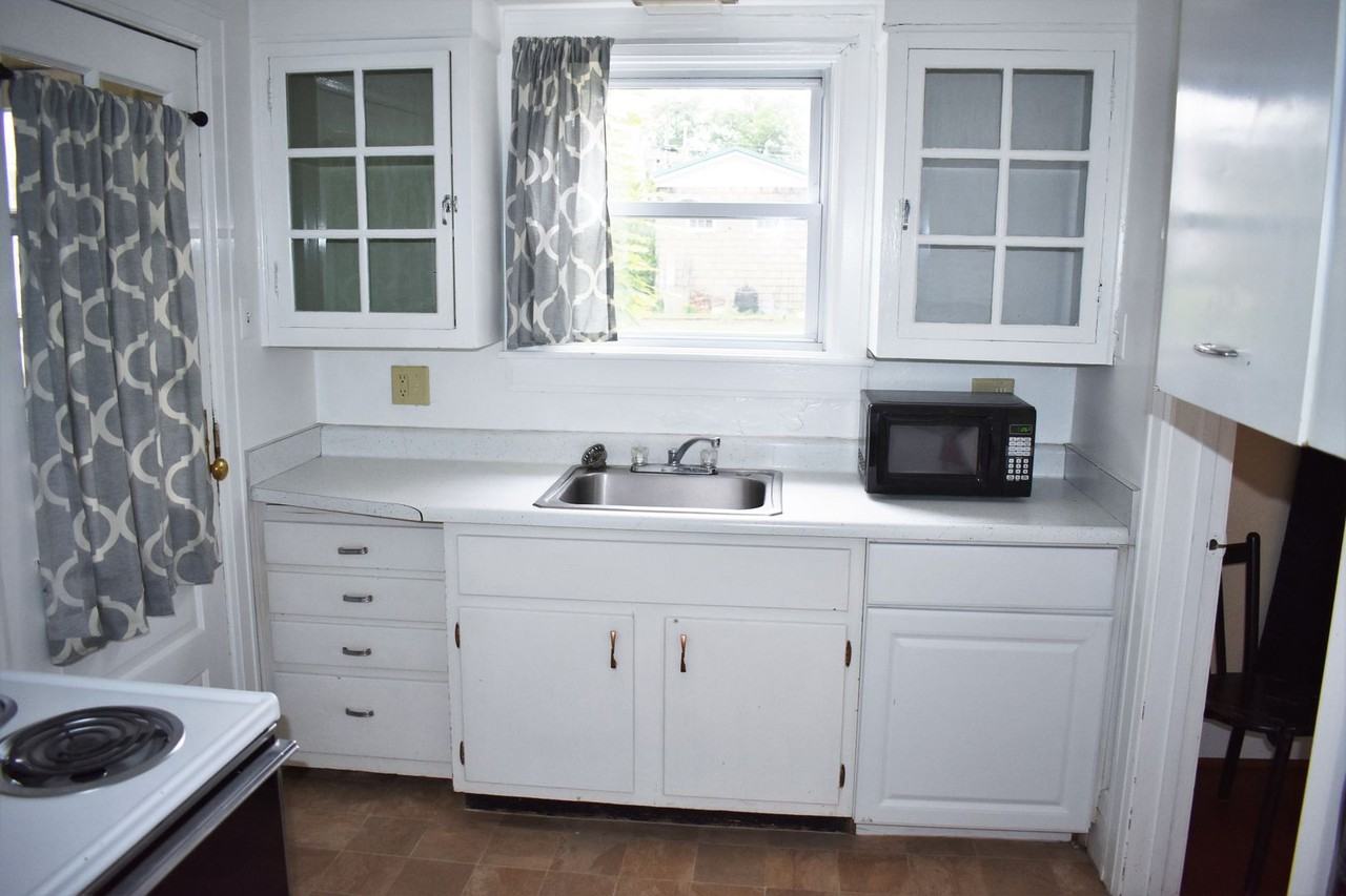 716 Wayne Avenue - Photo 4 of 9