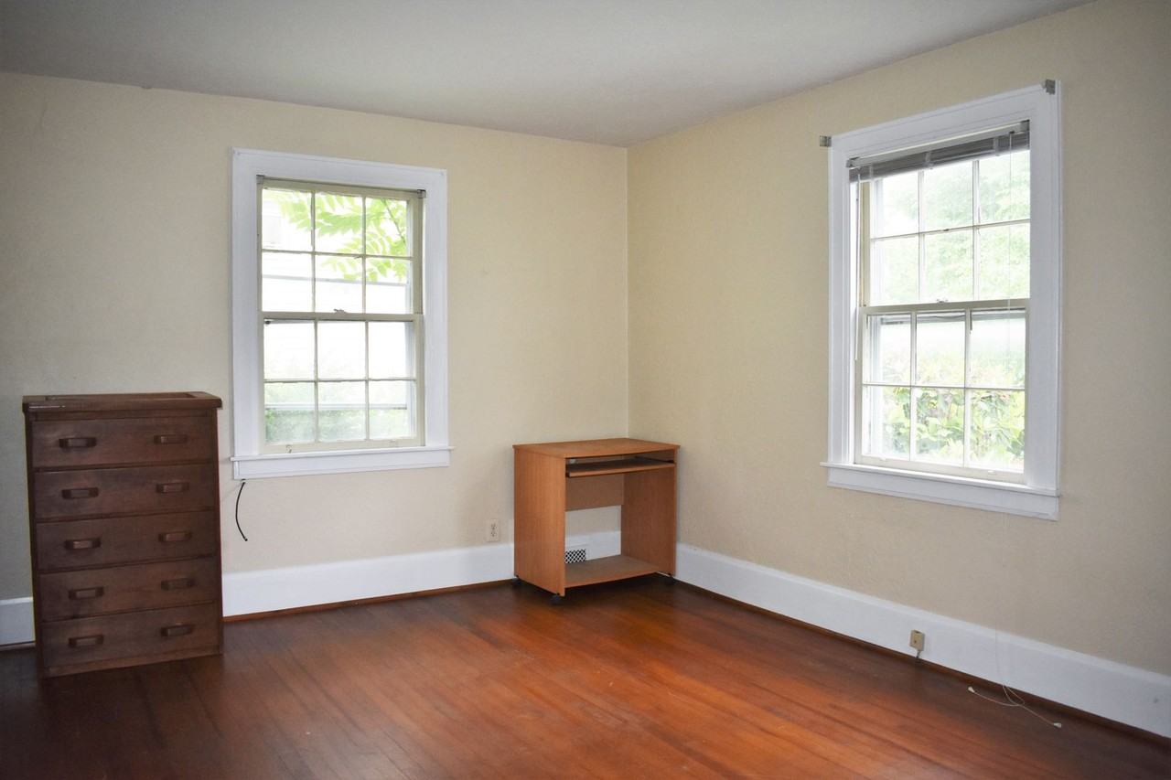 716 Wayne Avenue - Photo 6 of 9