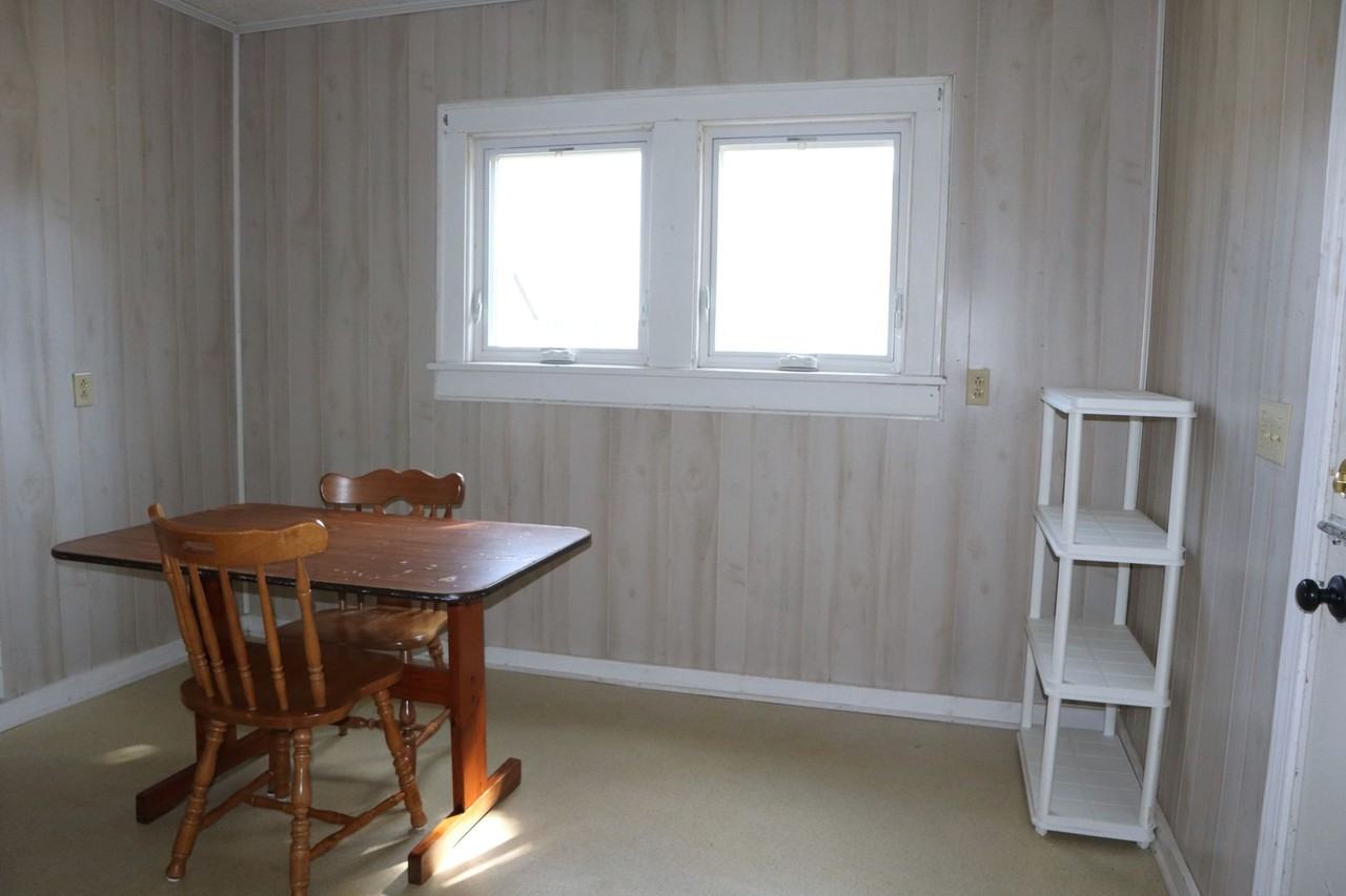 822 Grant Street - Photo 3 of 19