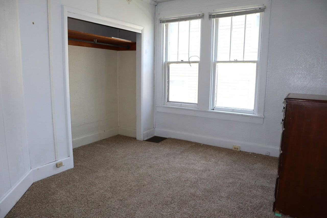 822 Grant Street - Photo 7 of 19