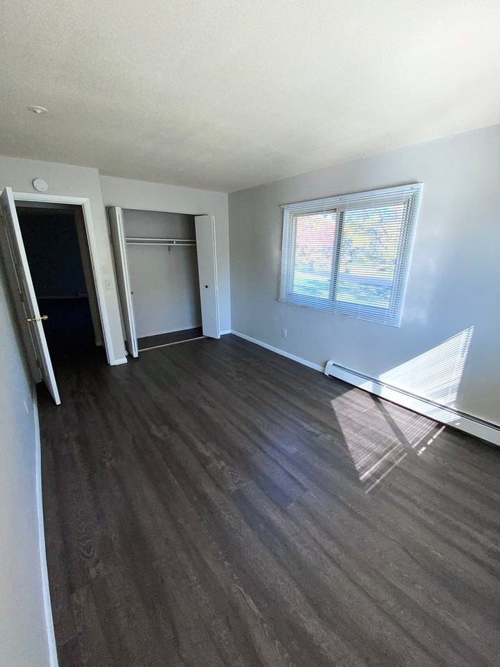 Eagle Crest Apartments - Photo 6 of 12